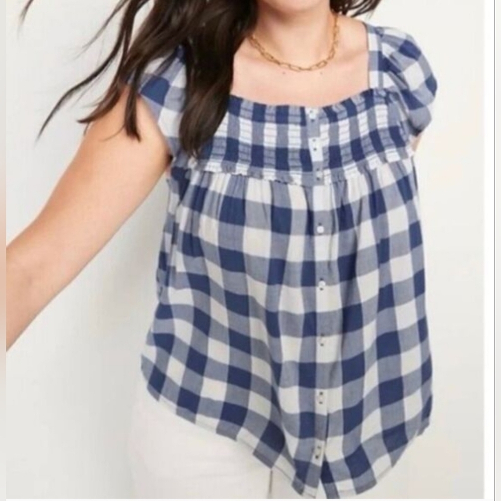 Old‎ Navy Navy and White Plaid Blouse